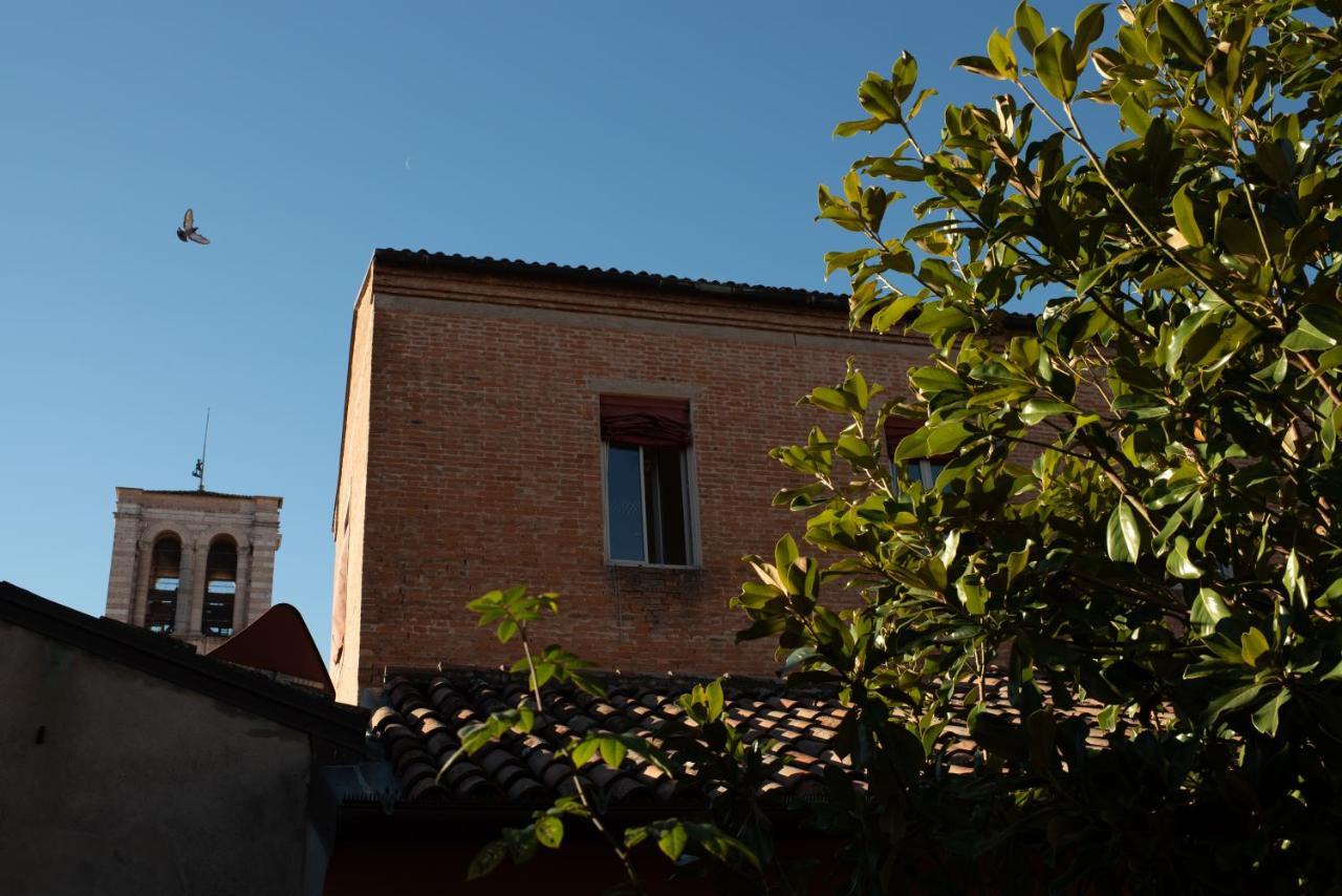 Corte Degli Estensi, Romantica Mansardina Ferrara Dış mekan fotoğraf